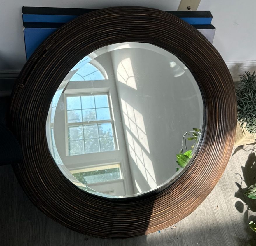 Round Mirror