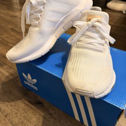 Adidas Swift Run