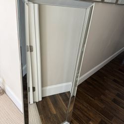 Full-size mirror