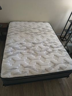 Queen Mattress 14 inch thick by American Bedding with Brooklyn Bedding Base