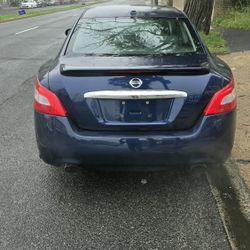 2010 Nissan Maxima