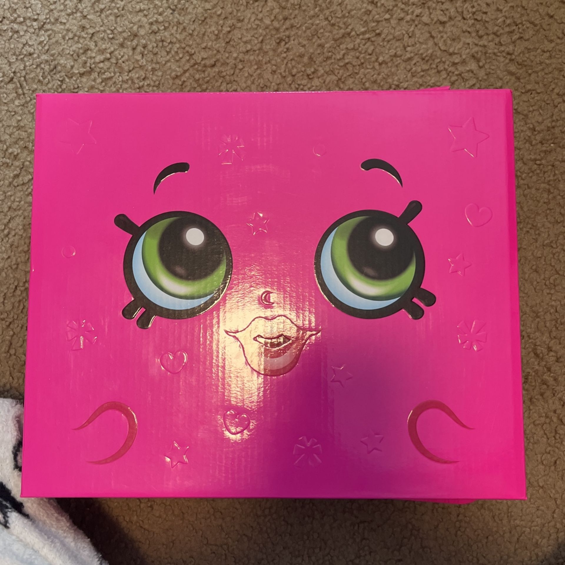 Shopkins Lost Collectors Box 