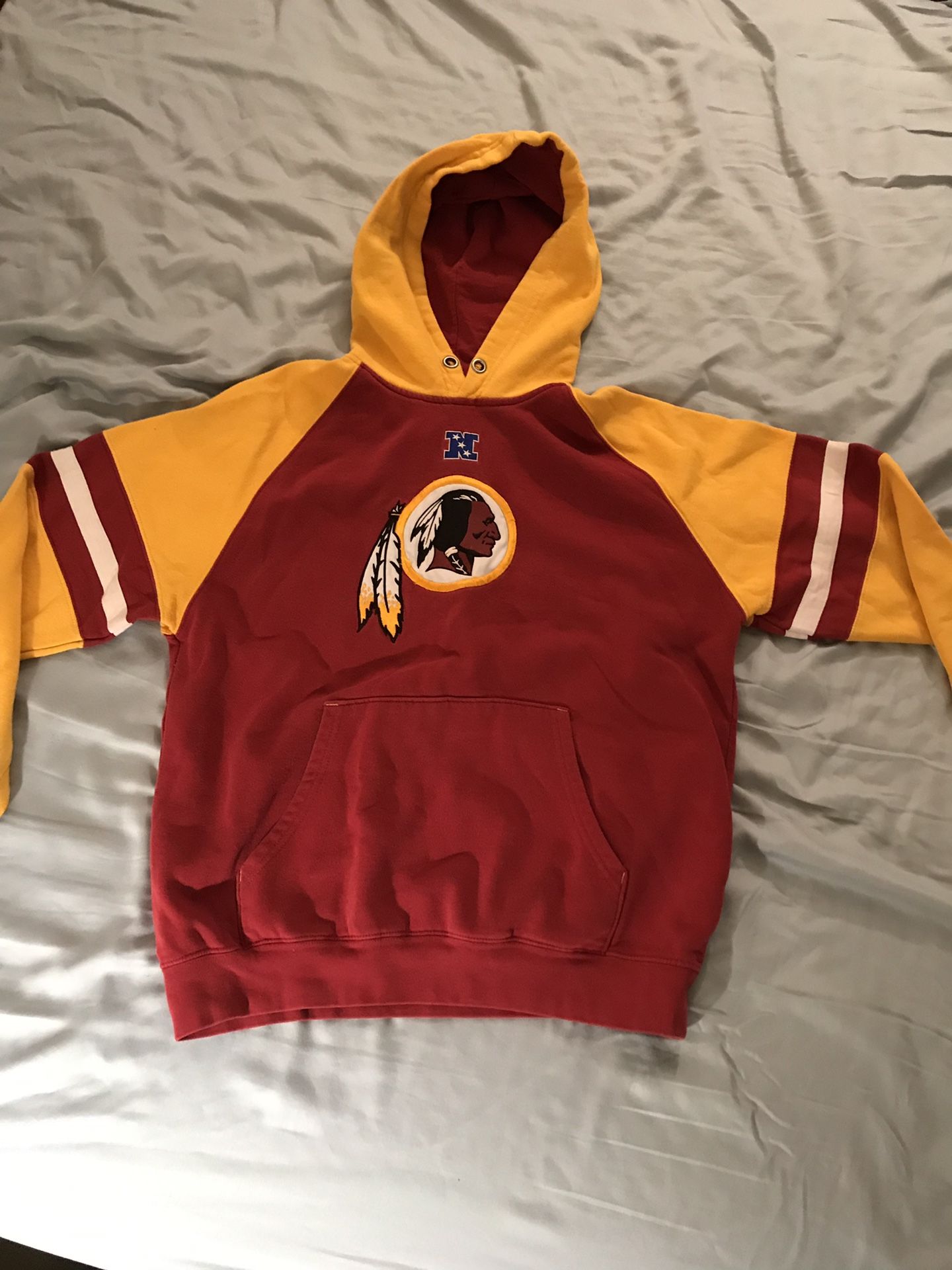 Redskins Sweatshirt Hoodie size: medium