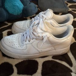 Nike  Air Force 1 '07 in White  Size 11.5