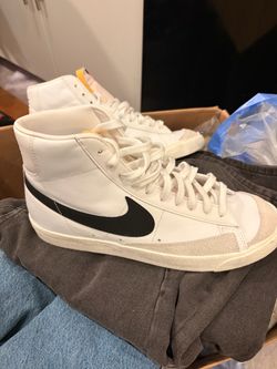 Men’s Nike blazer 77