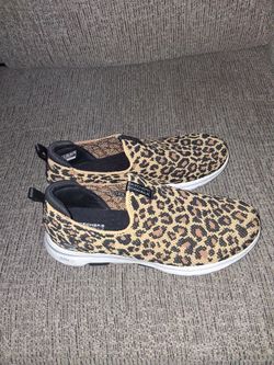 Skechers GOwalk Slip-On Sneakers Leopard Print