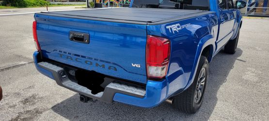 BakFlip G2 Hard Folding Tonneau Cover for 3rd Gen Toyota Tacoma 2016-2023 - 6FT LONG BED