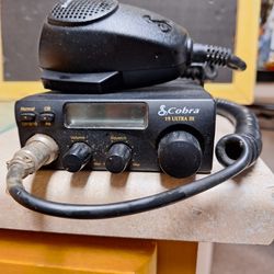 CB RADIO - Cobra 19 Ultra III