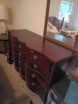 Dresser
