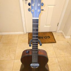 Orangewood Oliver Grand Concert Acoustic Guitar, Solid Mahogany Top, Mahogany Back/Sides