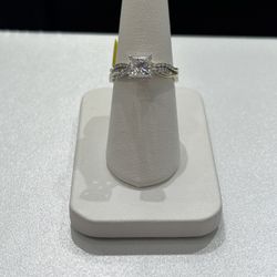 $6595 Princes Cut  Bridal Set  10kty Lab Diamond1.31cttw