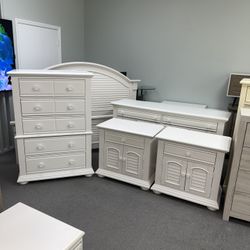 King bedroom set (FREE 24H DELIVERY AND SETUP)