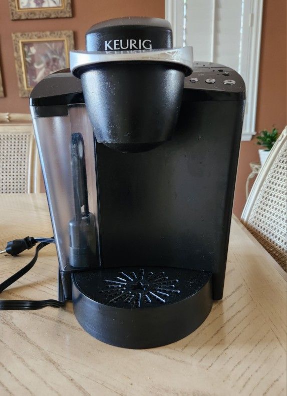 Keurig Coffee Maker (Model B40)