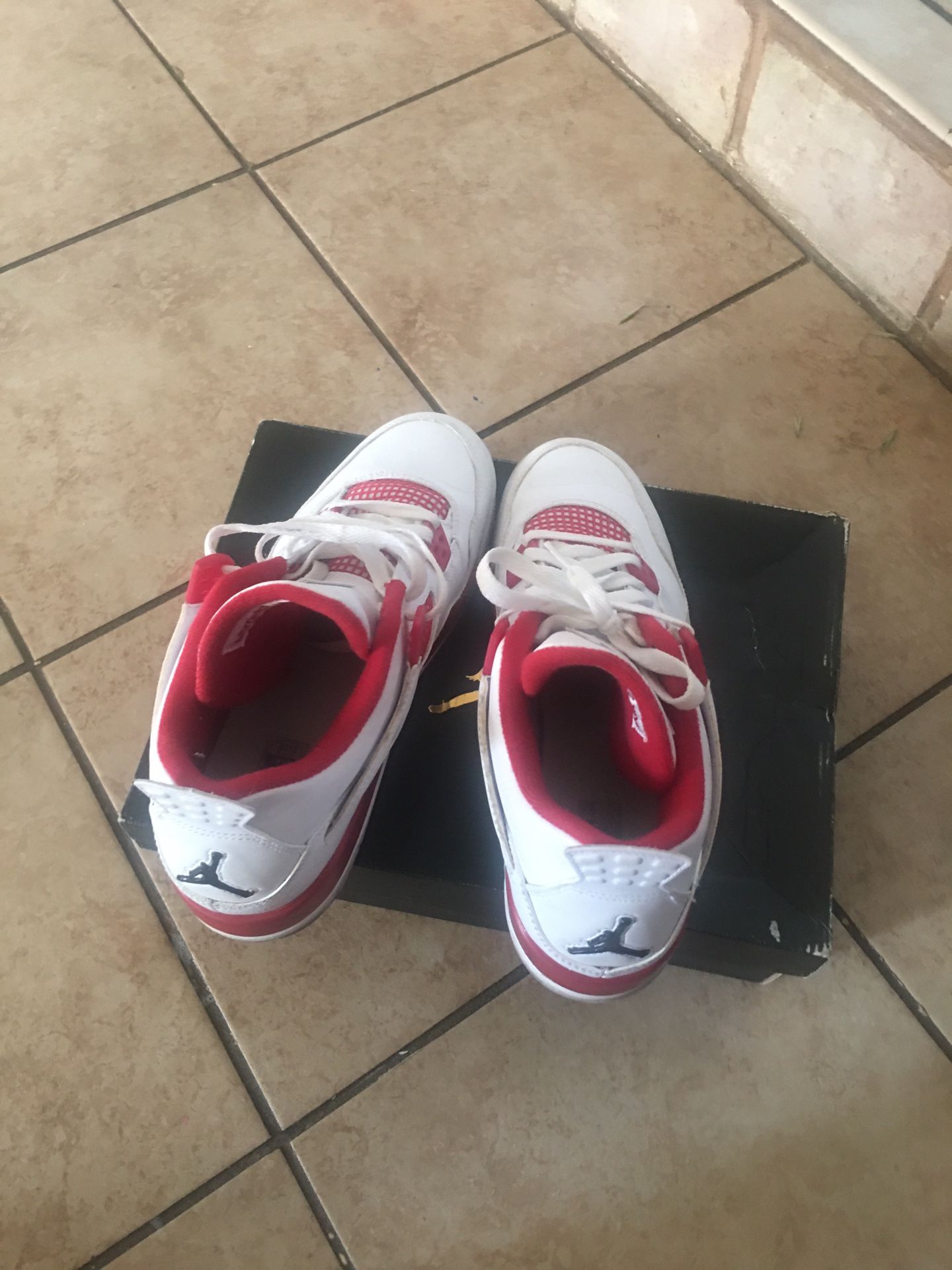 Retro 4 Grade School