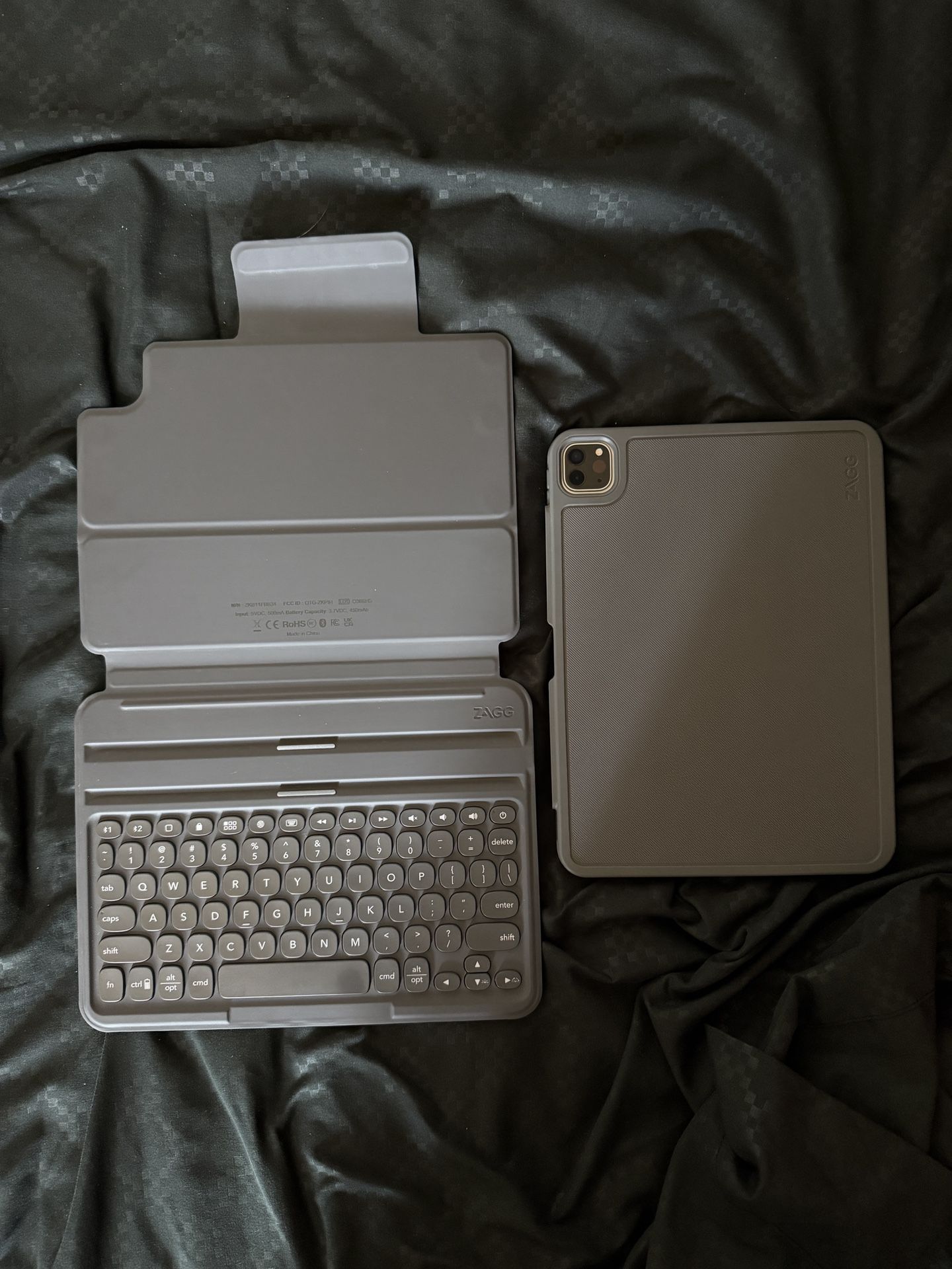 Zagg iPad Pro 11 Inch (6th Gen) Detachable Keyboard Case