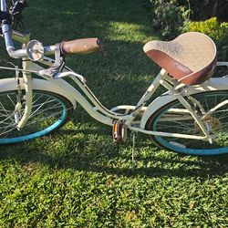 Expensive Vintage Schwinn bike 250 plus new tires 60