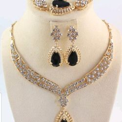 African Jewelry Sets.