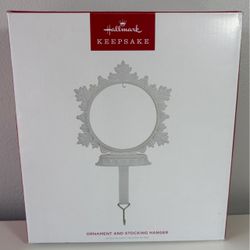 2022 Hallmark Keepsake Snowflake Ornament & Stocking Hanger (Missing Ribbon)❄️See Details Below❄️