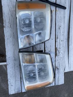 2002 escalade headlights