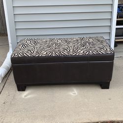 Chest /wood and leather/ 20,5”-40”-17’h