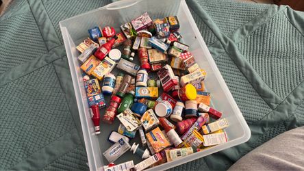 Mini brands
