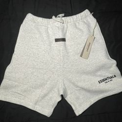 Light Oat Essentials Shorts 