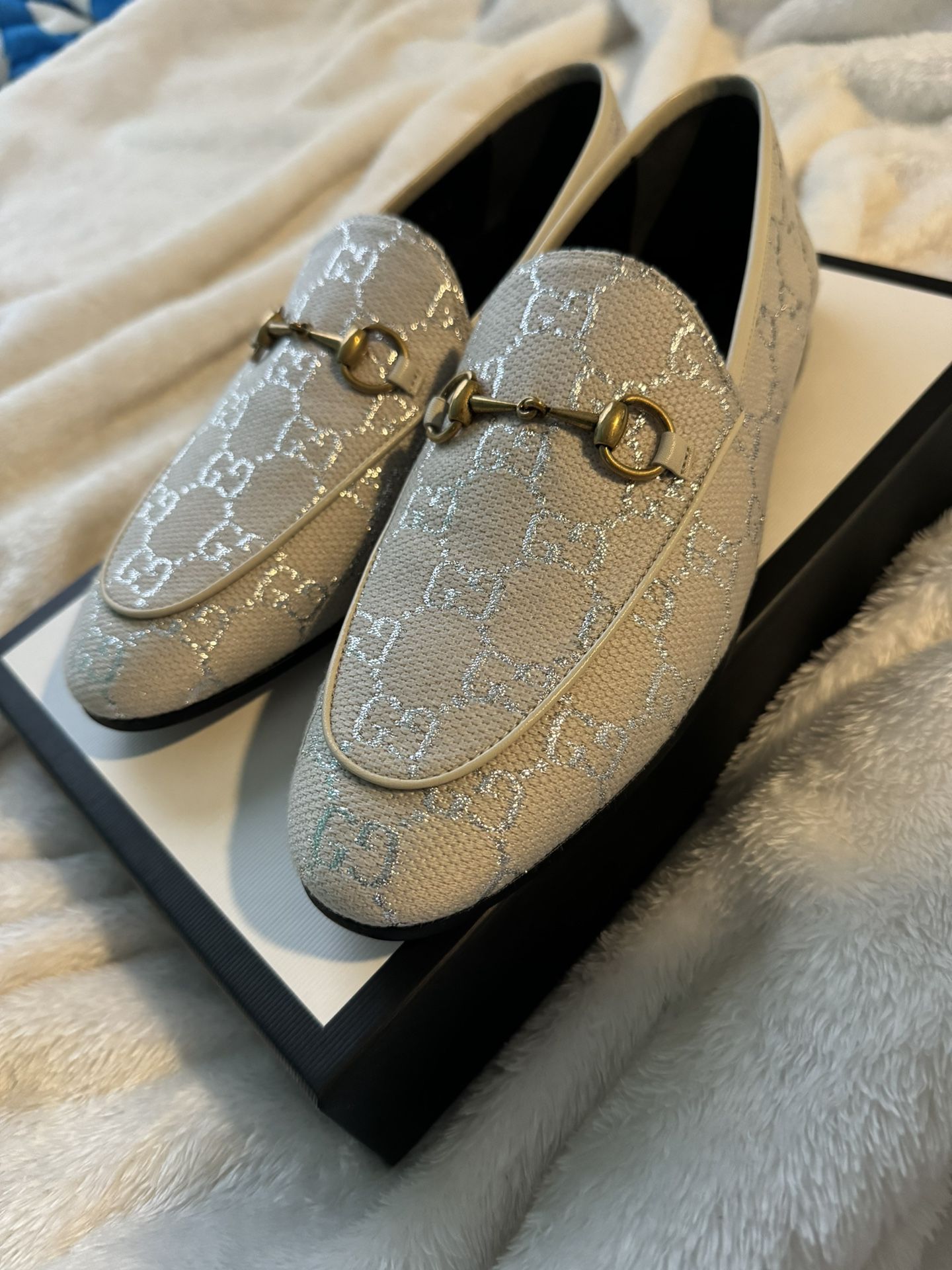 Gucci Women’s Shoe Size 9 (Authentic + Unused)