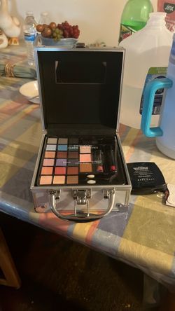 Makeup kit