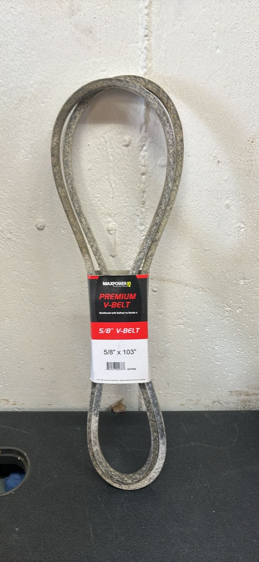 Maxpower 347648 Premium Belt Reinforced with Kevlar Fiber Cords, 5/8" x 103” Brand New  $20 Cash or E-pay RI Daily Deals Message for appt. https://www