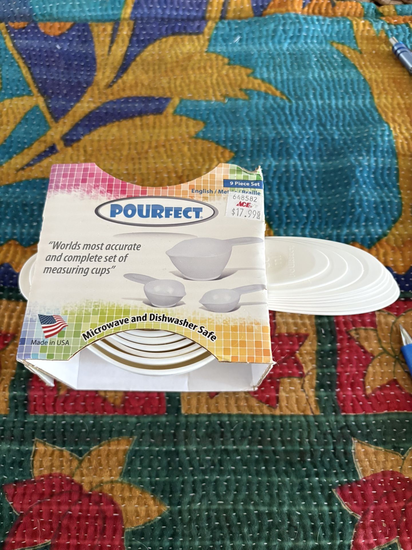 New 9 Piece Set Measuring Cups