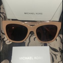 New & Authentic 100% MICHAEL KORS 
