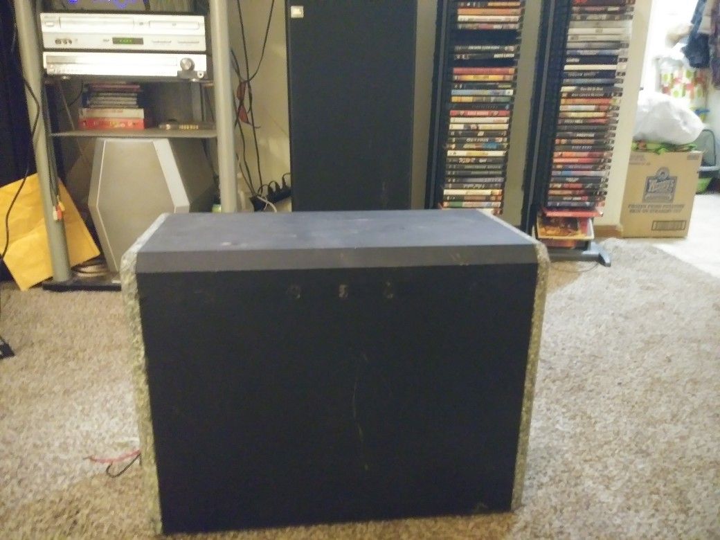 Collins 8 in powered subwoofer for car