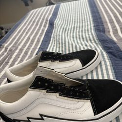 vans (used) no laces 