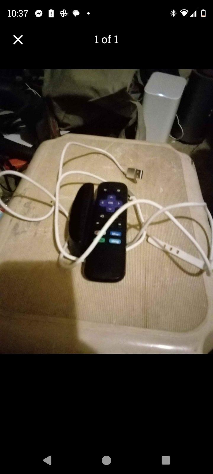 Roku Device Wit Cords And Remote.