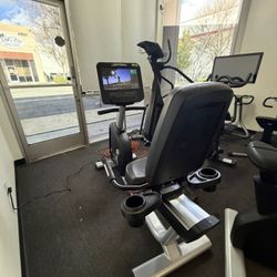 Life Fitness Seated Bike | Commercial Grade