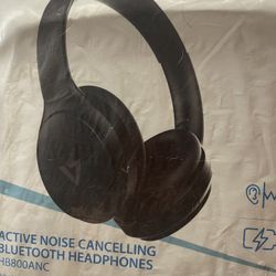 V7 Active Noise Cancelljng Bluetooth Headphones