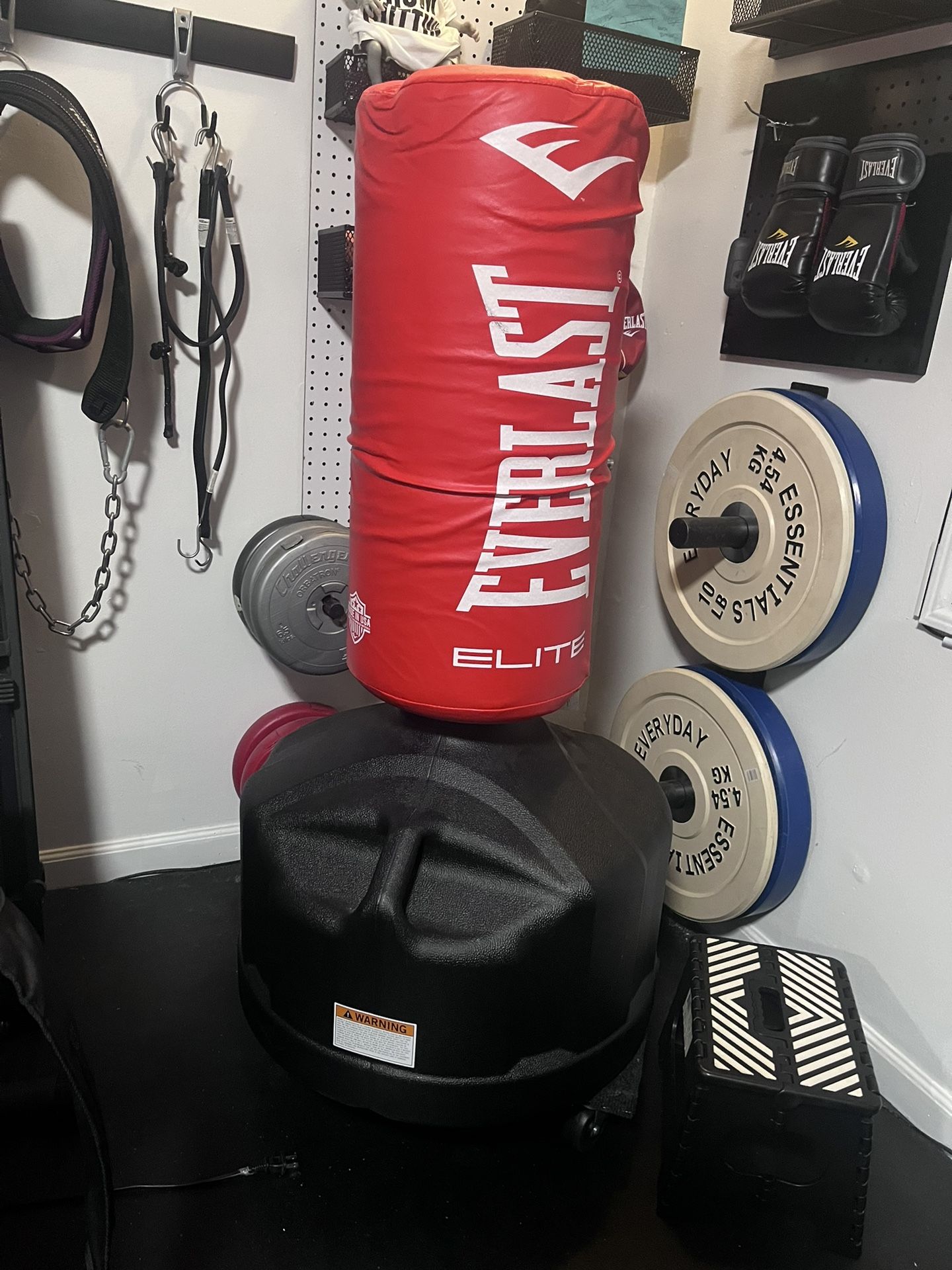 Everlast Freestanding Punching Bag