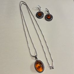 Amber Pendant & Earrings
