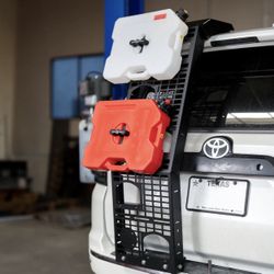 4Runner Ladder