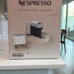 Nespresso Vertuo Pop+ Deluxe by DeLonghi