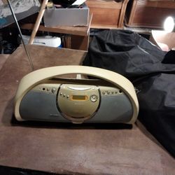 Vintage Sony PSYC  Boombox ZS-YN7  CD Player MP3 AM/FM - 