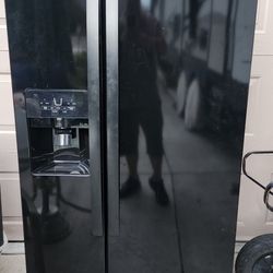 Whirlpool Refrigerator 