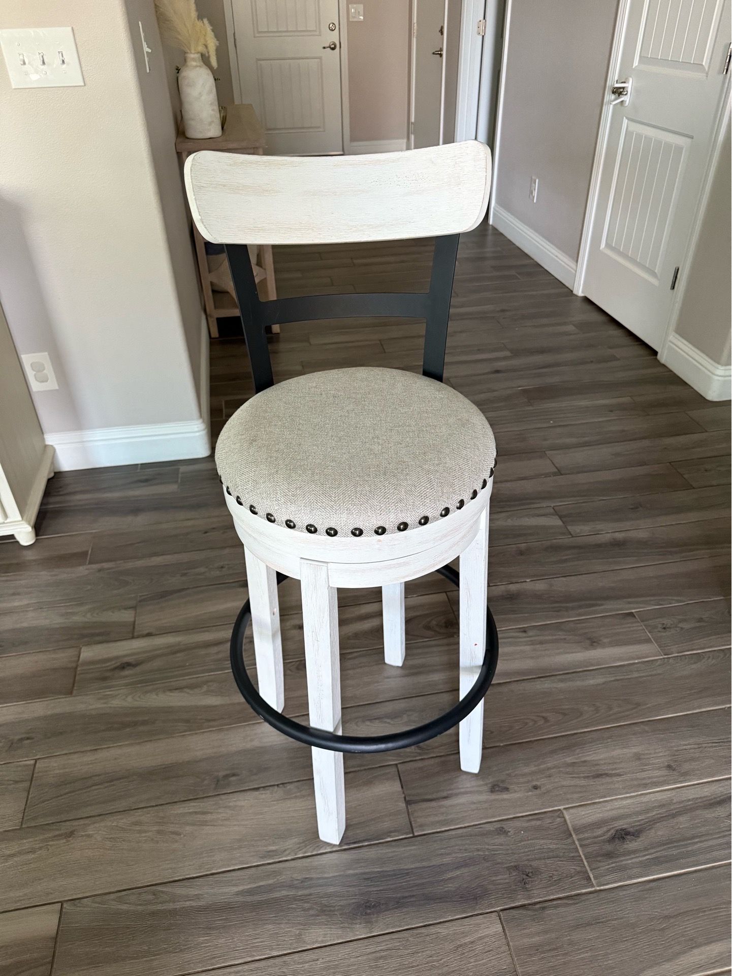 White Bar Stools
