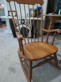 Antique Rocking chair 