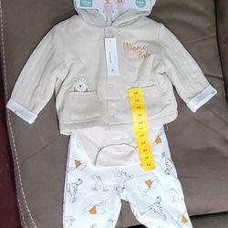 Disney Winnie The Pooh 3 Pc Hoodie Jogger Set NWT Size 6 Months