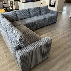 Corduroy Dark Grey Sectional.  New Sectional  4-pc    🔥  Nuevo Seccional  De 4 Piezas Color Gris. Oscuro    