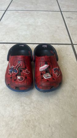 marvel spider man crocs