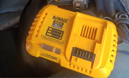 Fast charger Dewalt