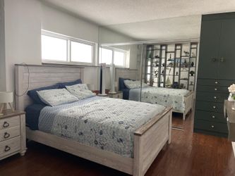 Bed and mattress