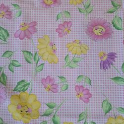 3.88 Yards 100% Cotton smiling flowers Fabric - Vintage